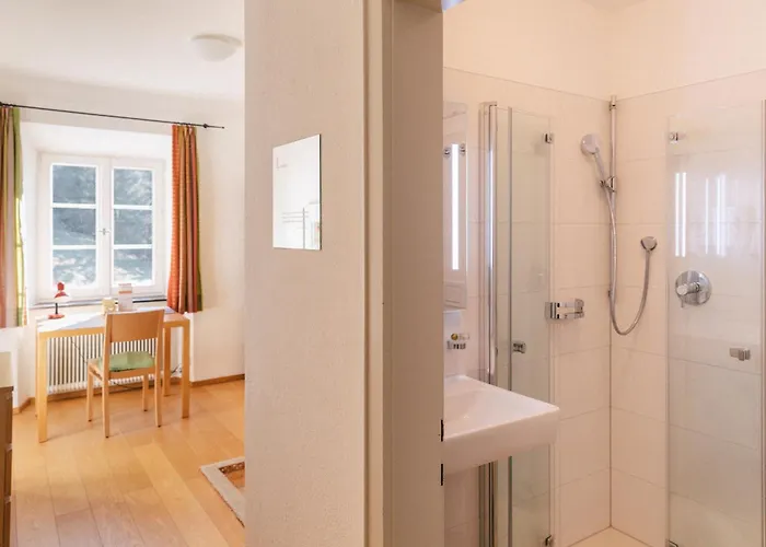 Ξενοδοχείο Klostergut Kronburg 3*