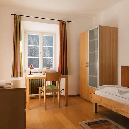 Klostergut Kronburg Szálloda 3*